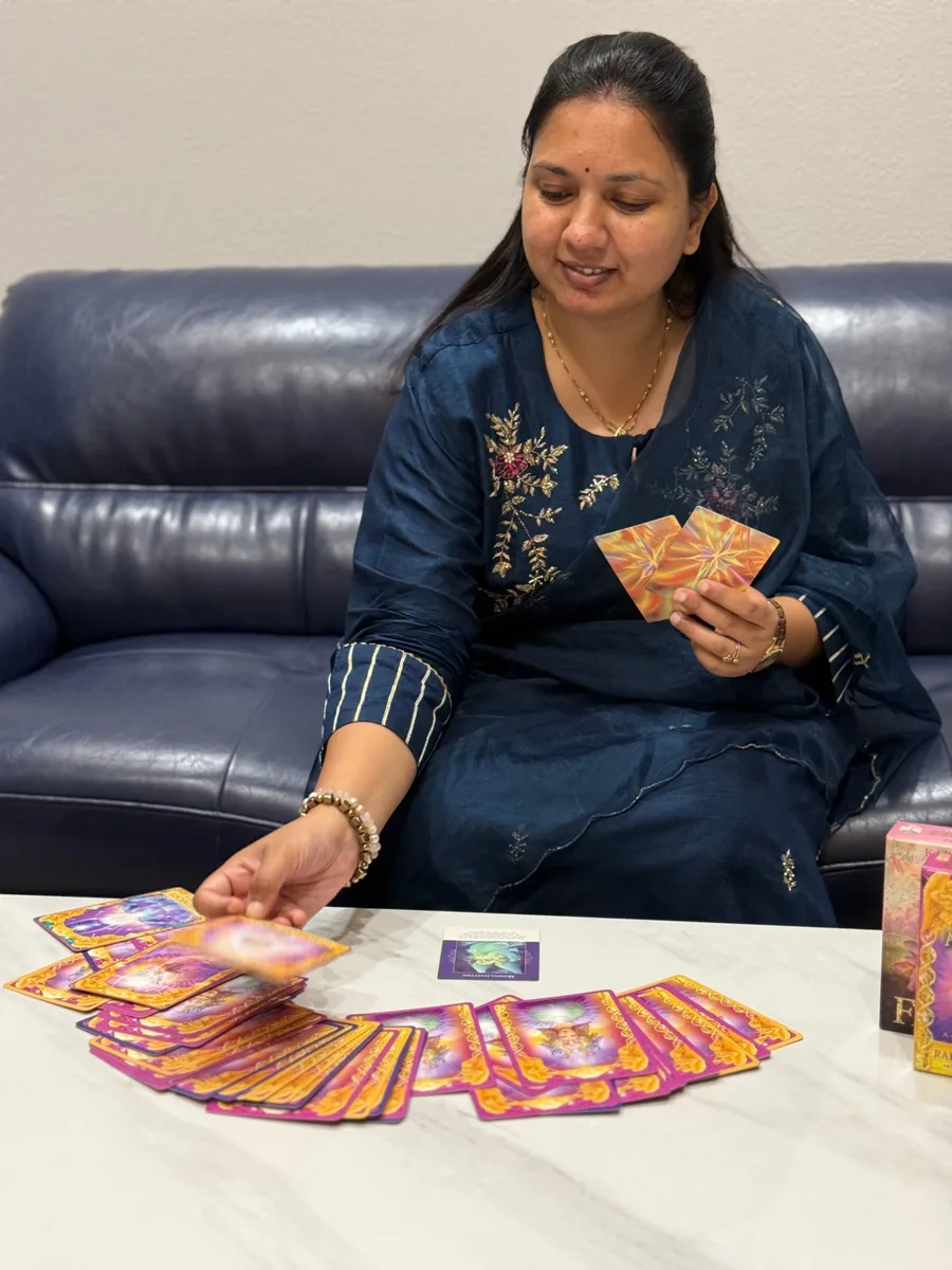 Tarot & Intuitive Readings